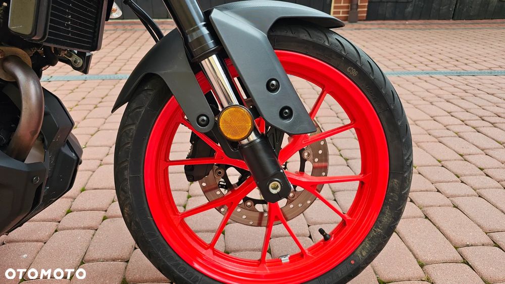 Yamaha MT - 26