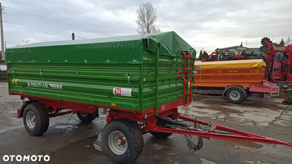 Pronar Przyczepa dwuosiowa Pronar PT-610 -10-ton, Przyczepa Pronar PT-653/2 - 6-ton z mechanizmem trójstronnego wywrotu 6-ton, nadstawy, plandeka - 17