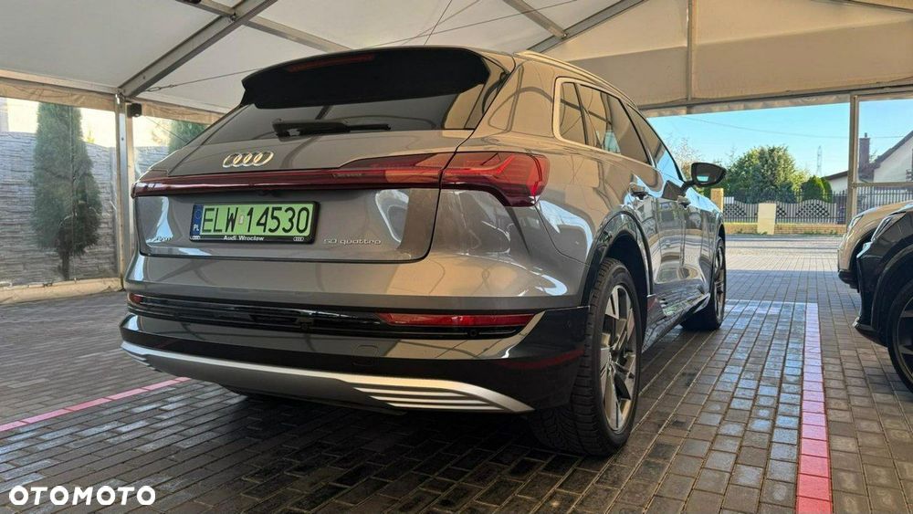 Audi e-tron - 22