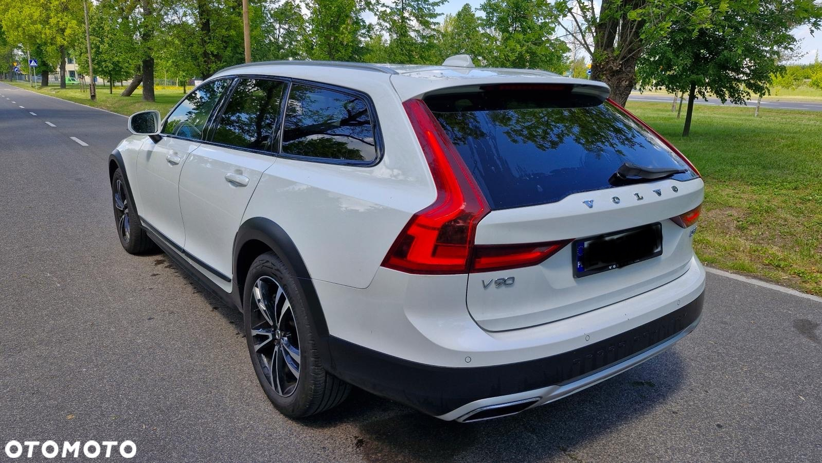Volvo V90 Cross Country D5 AWD Pro - 3