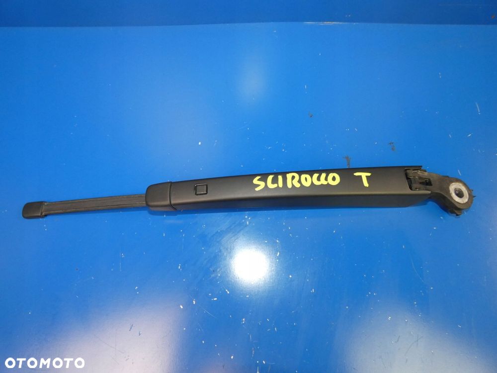 SCIROCCO III 08- RAMIĘ WYCIERACZKI KLAPY TYŁ - 1