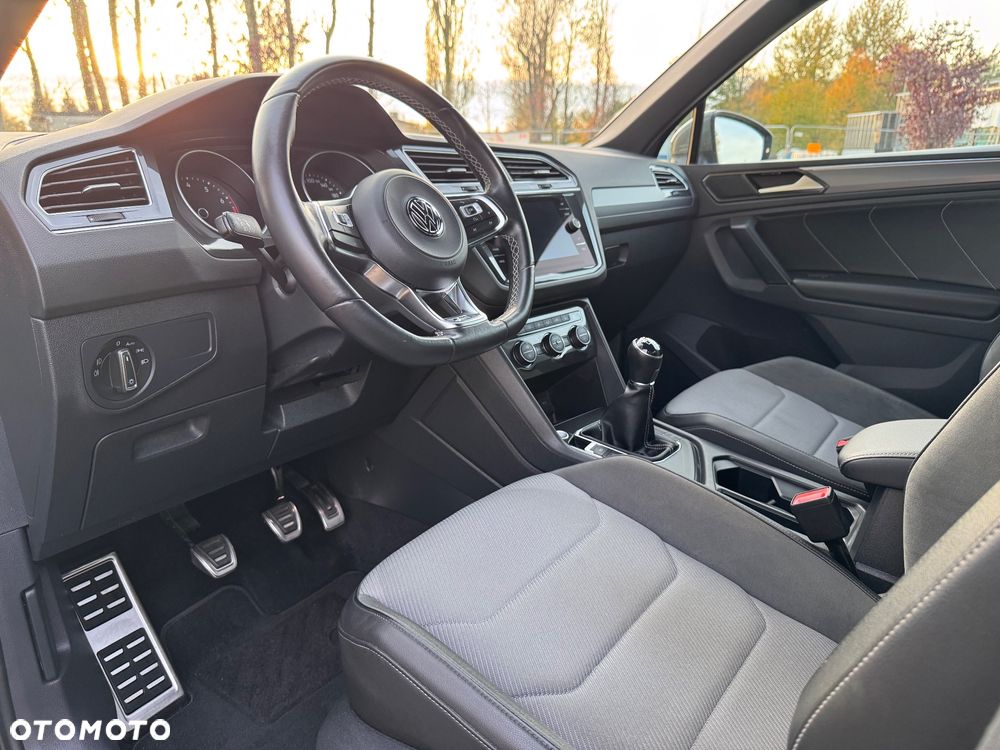 Volkswagen Tiguan - 19
