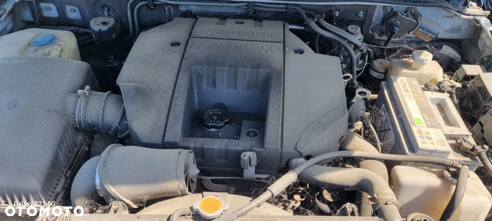 Kompletny Silnik Mitsubishi Pajero III 3.2 DI-D 4M41  Sprawny - 1
