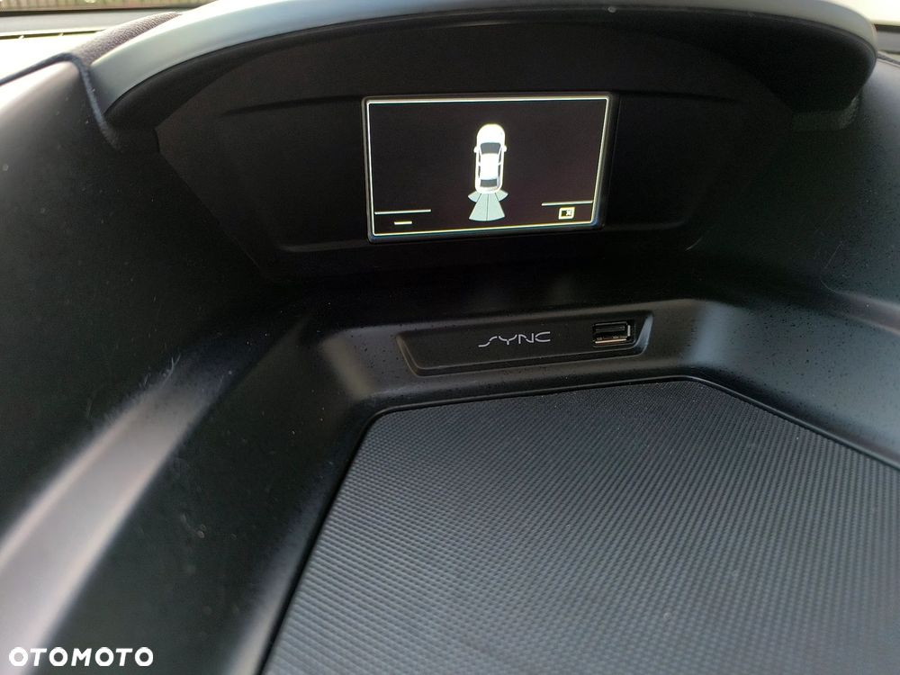 Ford Kuga 2.0 TDCi 4x4 Individual - 14