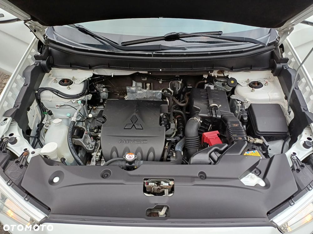 Mitsubishi ASX 1.6 2WD Plus - 28