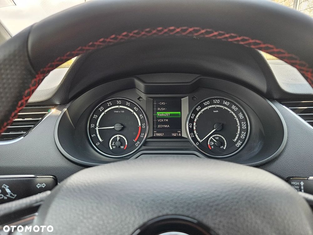 Skoda Octavia 2.0 TDI RS - 28