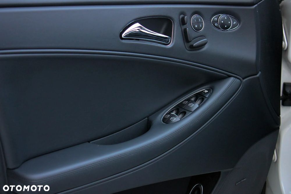 Mercedes-Benz CLS 55 AMG - 20