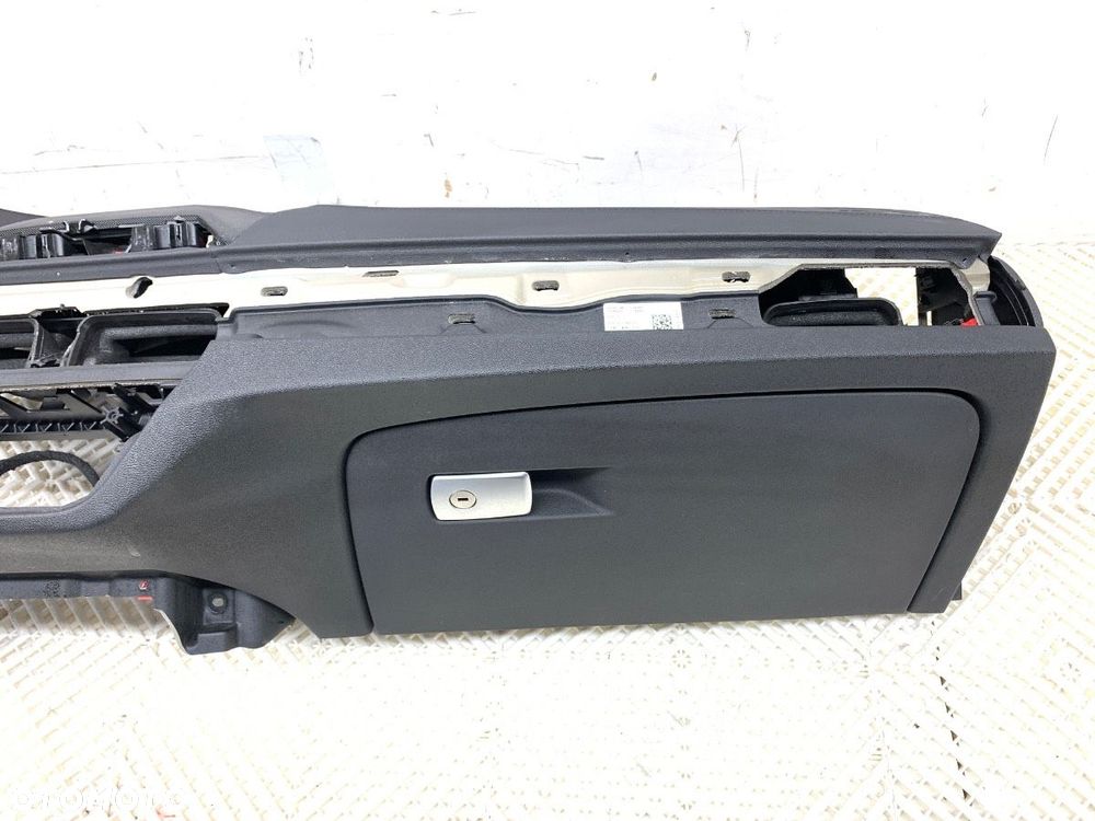 KOKPIT Z PODUSZKĄ PASAŻERA  BMW 5 (G30, F90) 2016 - 2022 M5 Competition 460 kW [625 KM] benzyna - 5