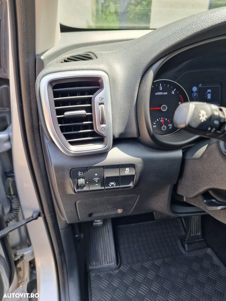 Kia Sportage 1.7 DSL 7DCT 4x2 Plus - 8