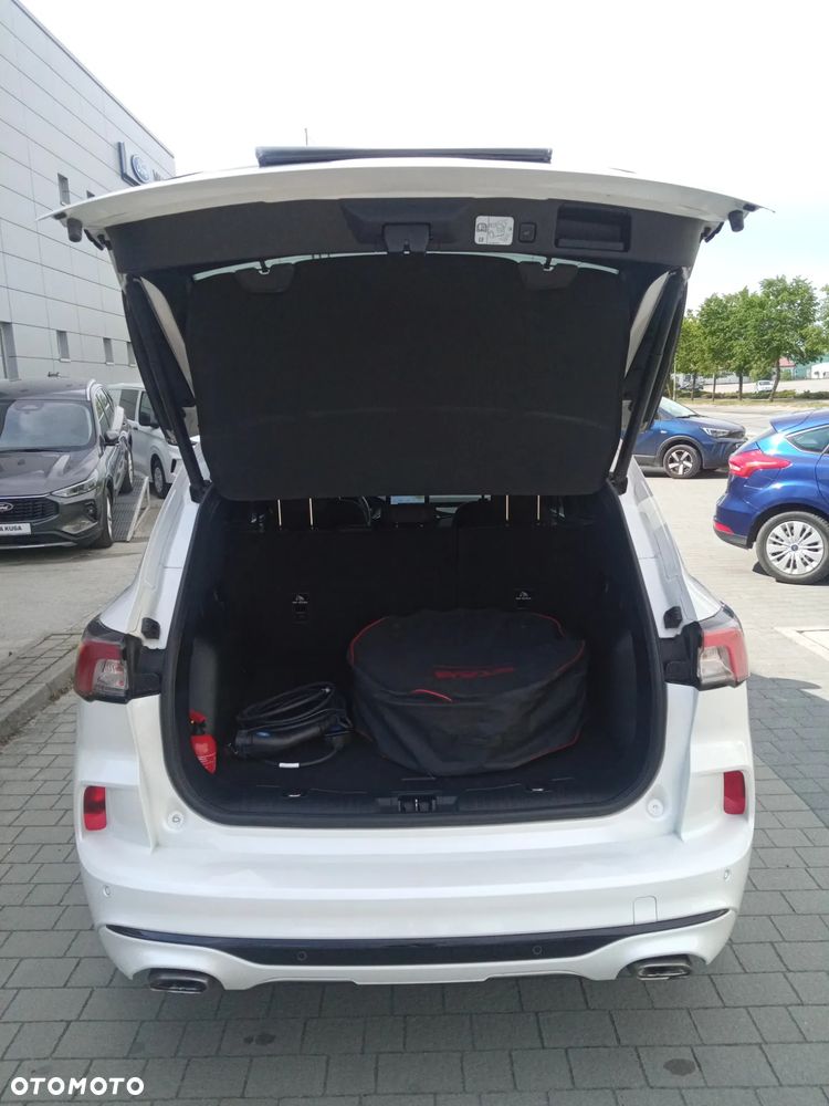 Ford Kuga 2.5P PHEV FWD ST-Line - 23