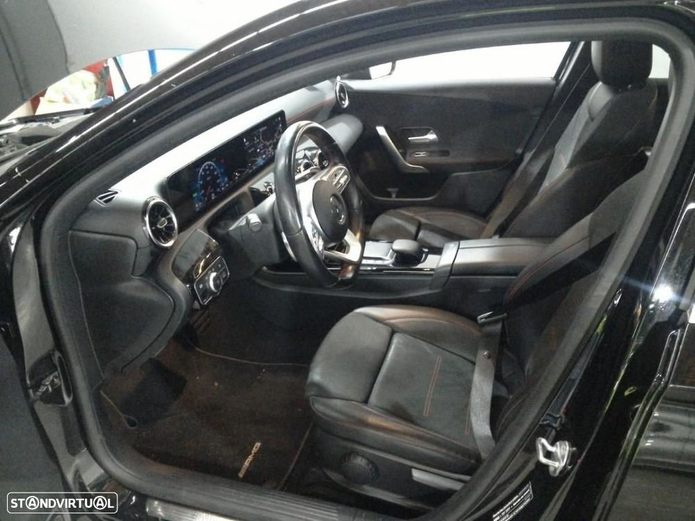 Mercedes-Benz A 250 Limousine e Style Plus - 4