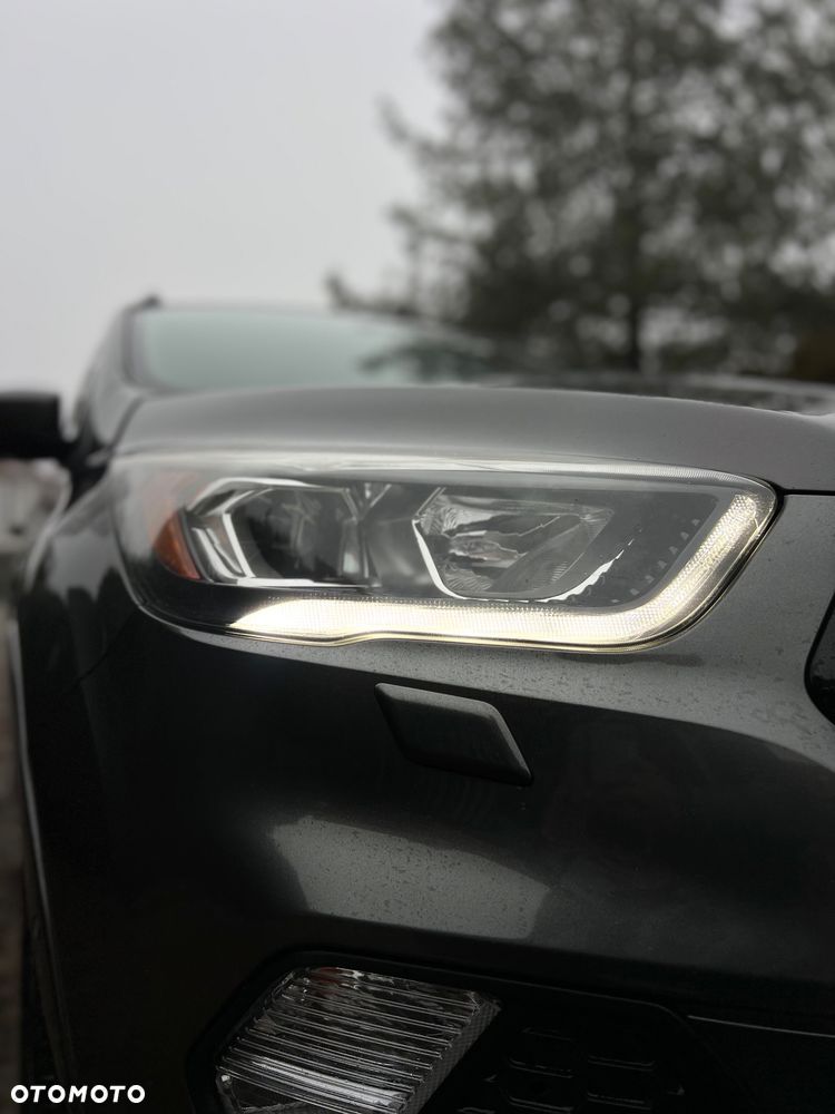 Ford Kuga 1.5 EcoBoost FWD ST-Line ASS GPF - 4