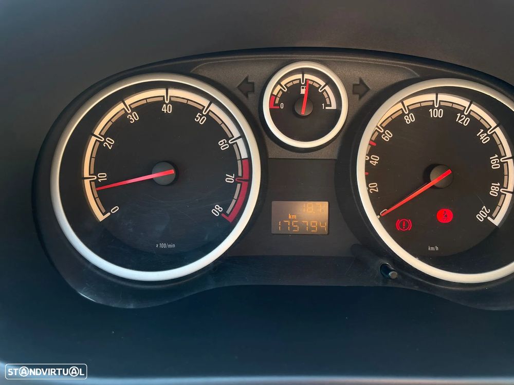 Opel Corsa - 11