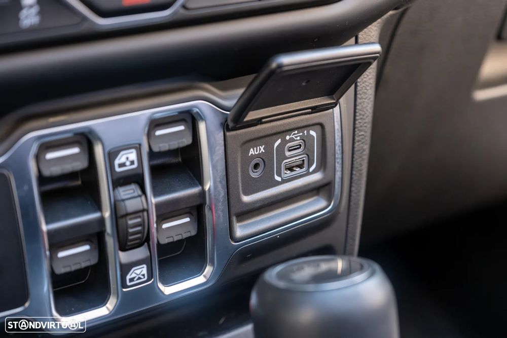 Jeep Wrangler 2.0 TG 4xe Sahara — fotografia 33