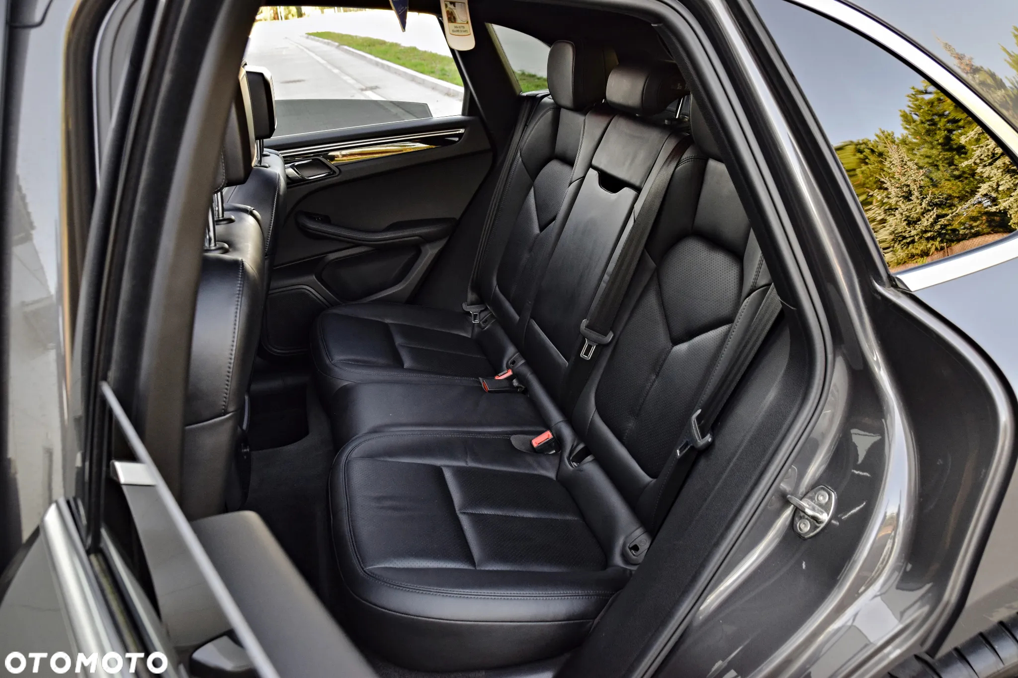 Porsche Macan S - 25