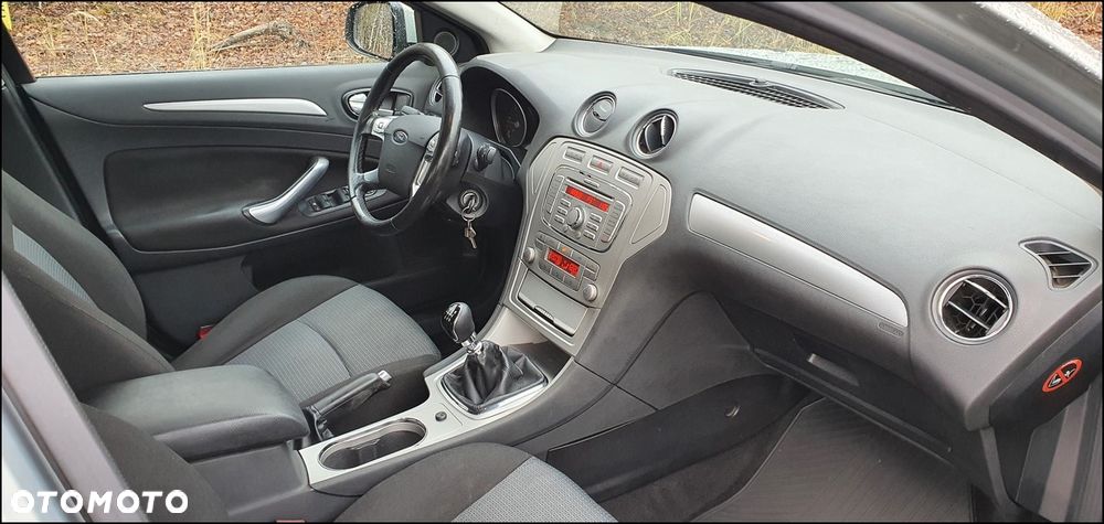 Ford Mondeo 2.0 TDCi Silver X - 15