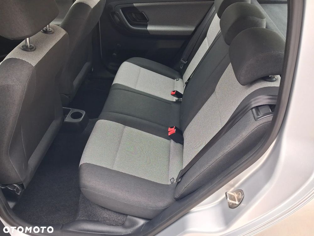 Skoda Fabia 1.2 HTP Classic - 17