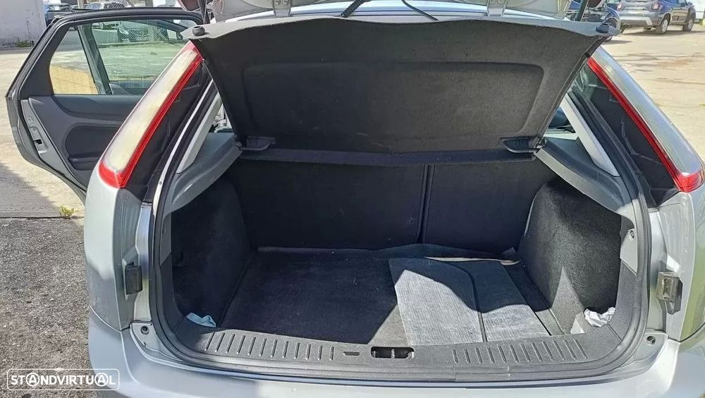 Ford Focus 1.6 TDCi Sport - 13