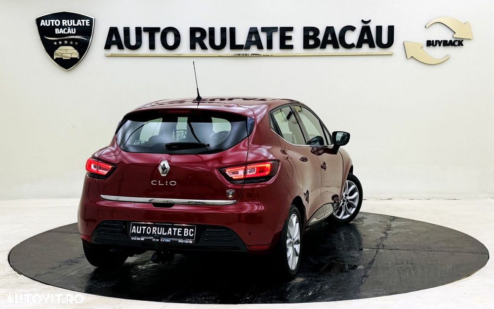 Renault Clio - 6