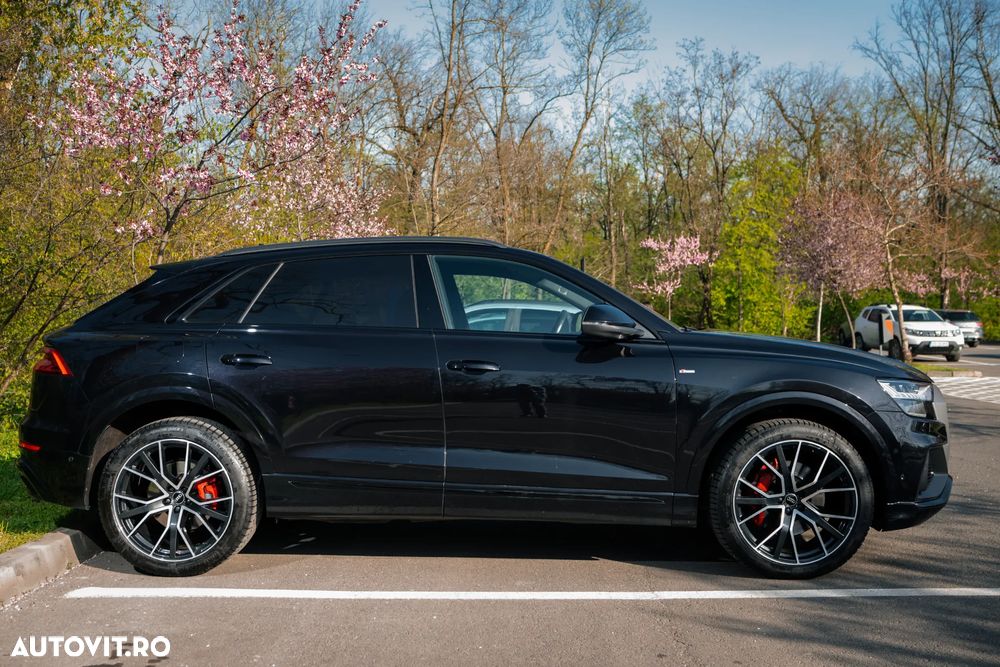 Audi Q8 - 2
