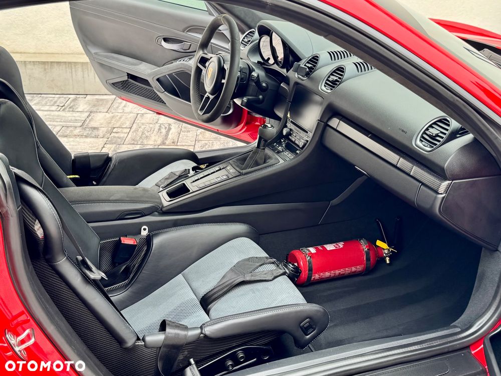 Porsche 718 Cayman GPF GT4 RS PDK - 10