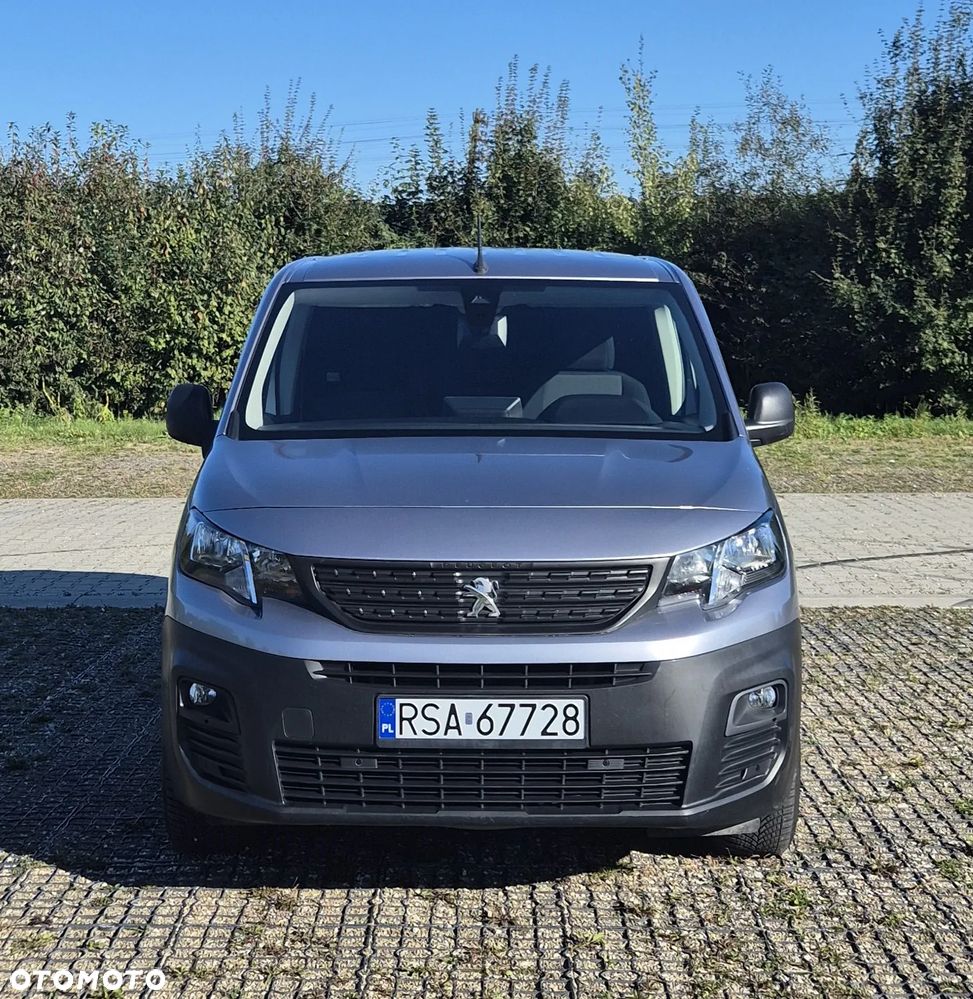 Peugeot Partner EAT8 Automat - 11