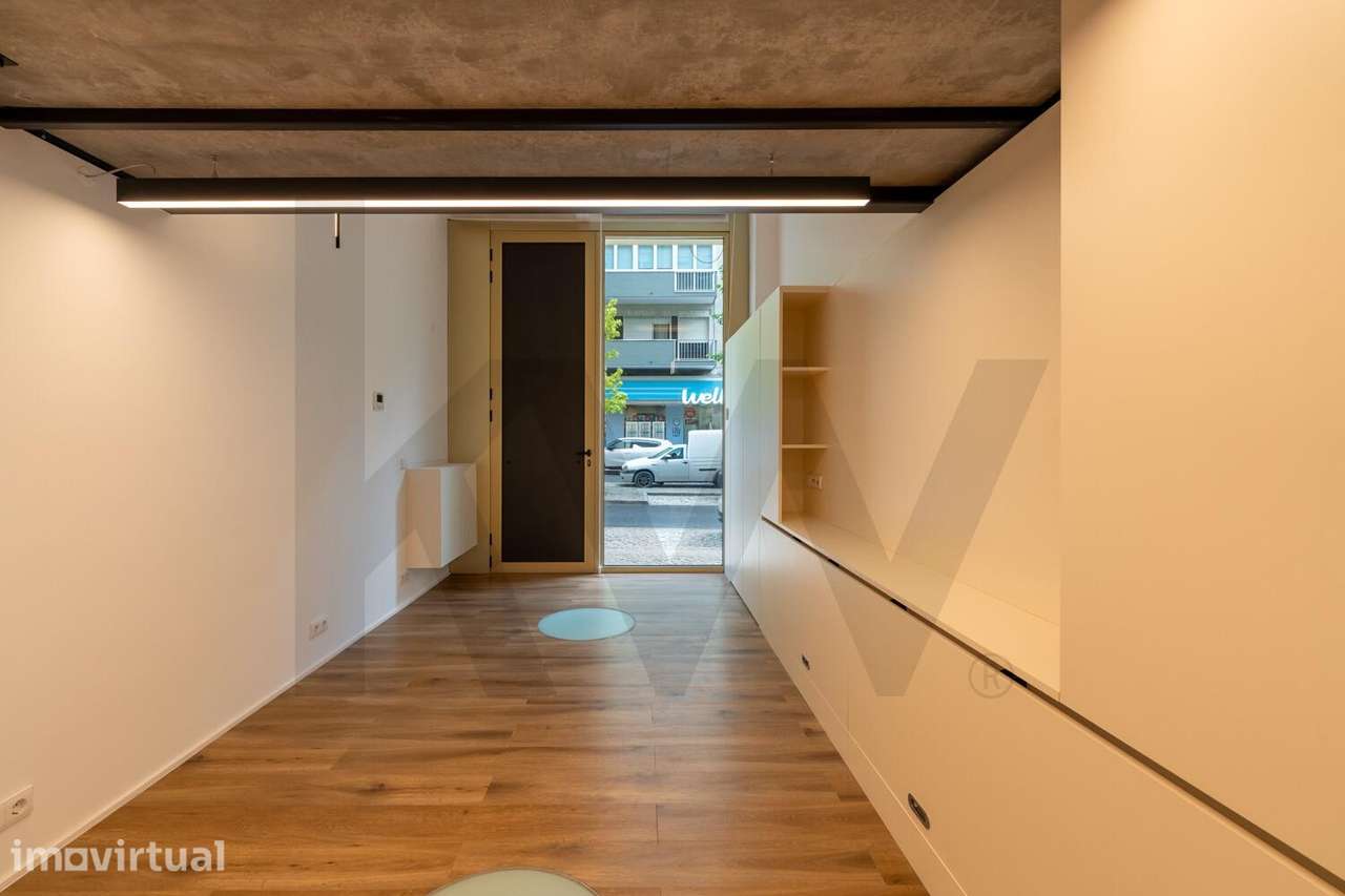 Loja para Arrendamento em Avenidas Novas, Lisboa | Remodelada com Mezz - Grande imagem: 4/26
