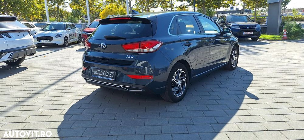 Hyundai i30 1.5 110CP 5DR M/T Highway - 6