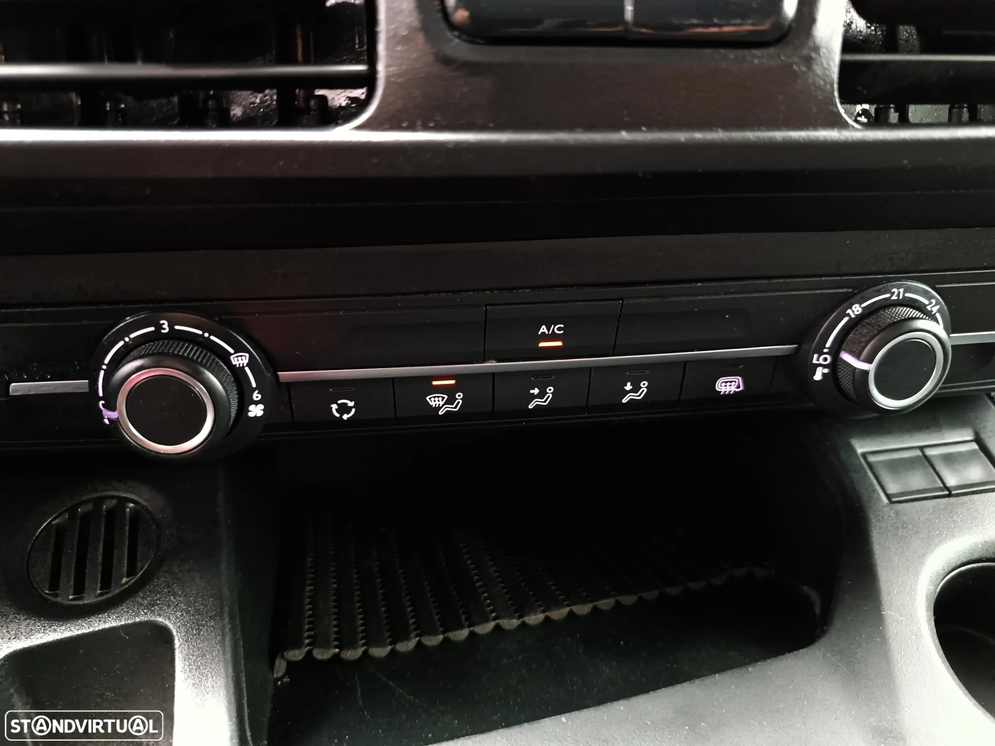 Fiat Novo Doblò BlueHDi 1.5 100cv S&S - 16