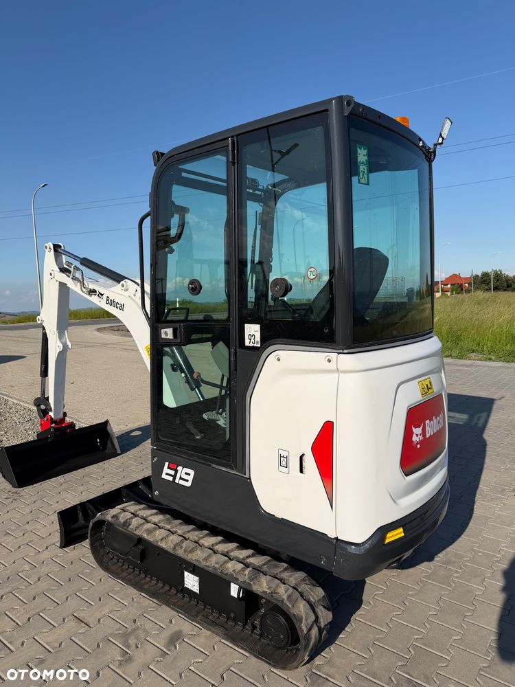 Bobcat E19 - 10