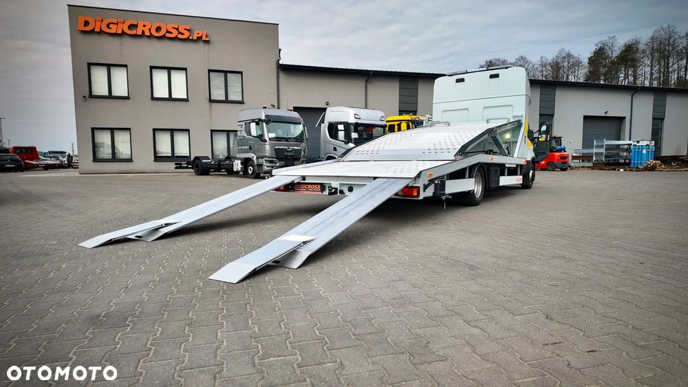 Iveco 70C21A8P DiGiCROSS - 10