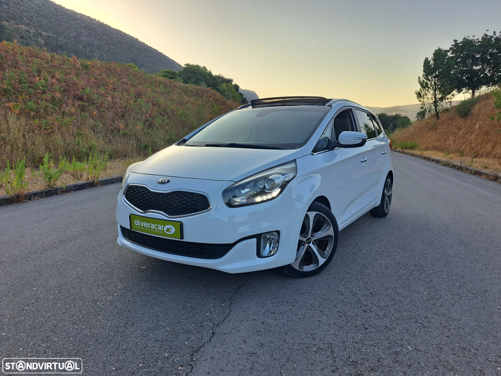 Kia Carens 1.7 CRDi ISG TX - 6