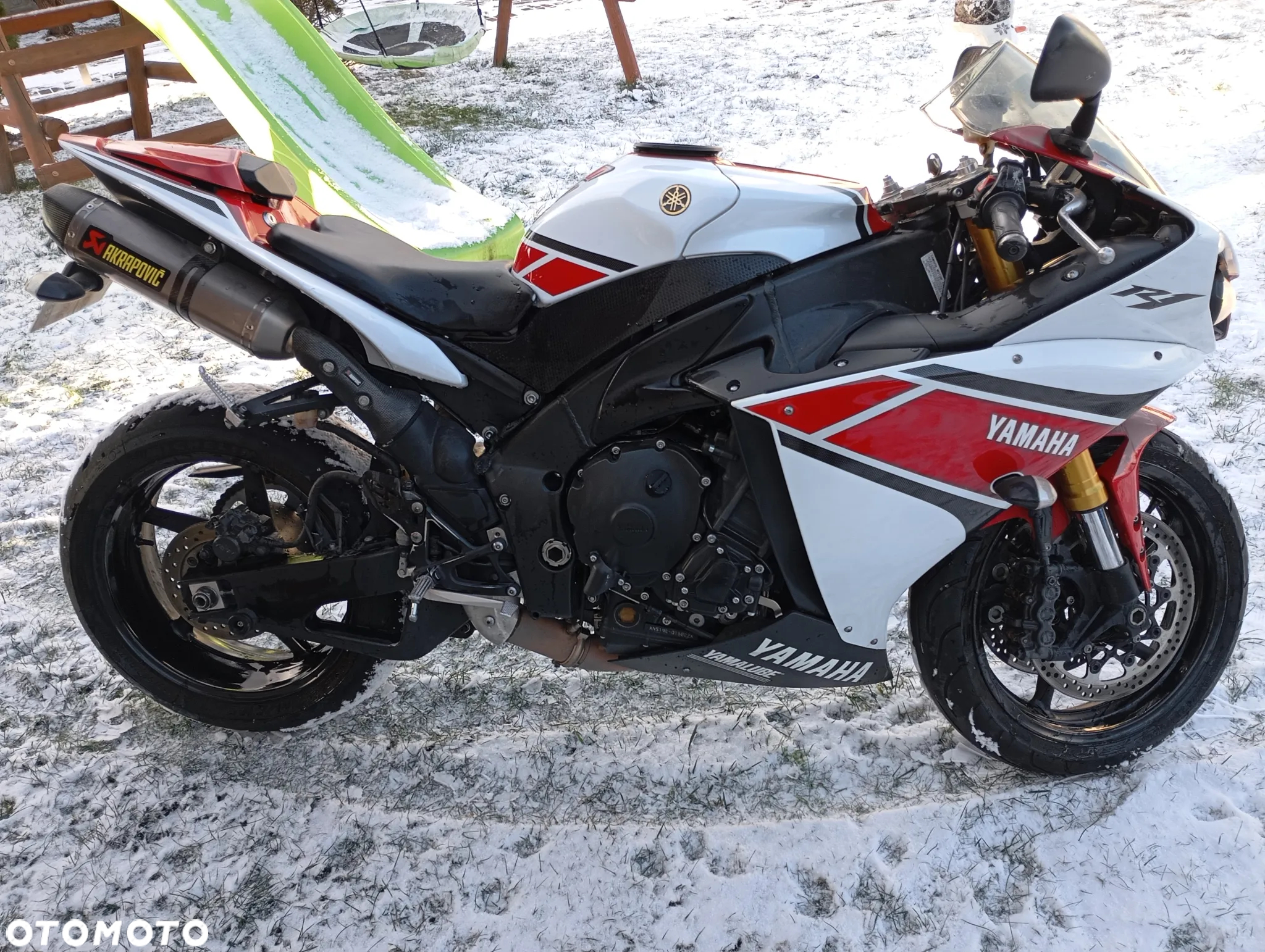 Yamaha R1 - 2