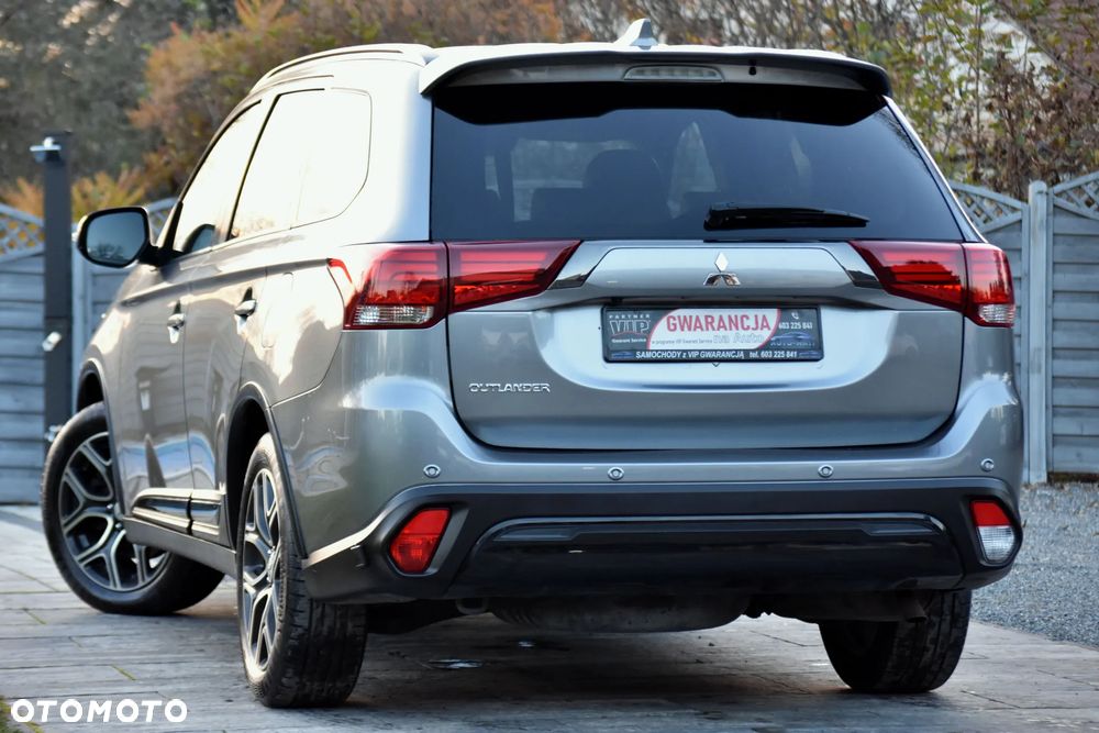 Mitsubishi Outlander 2.0 4WD CVT Diamant Edition+ - 16