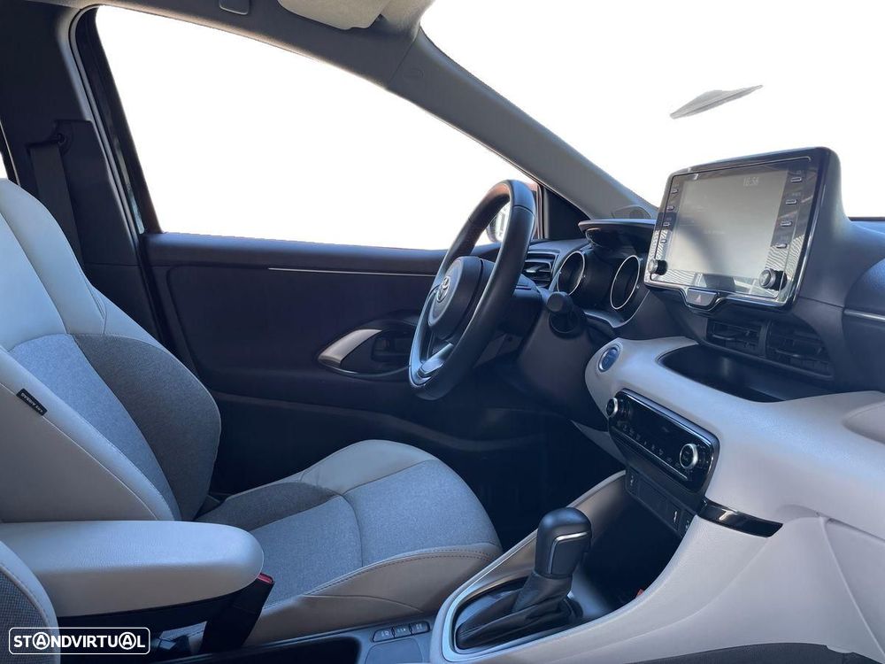 Toyota Yaris - 15