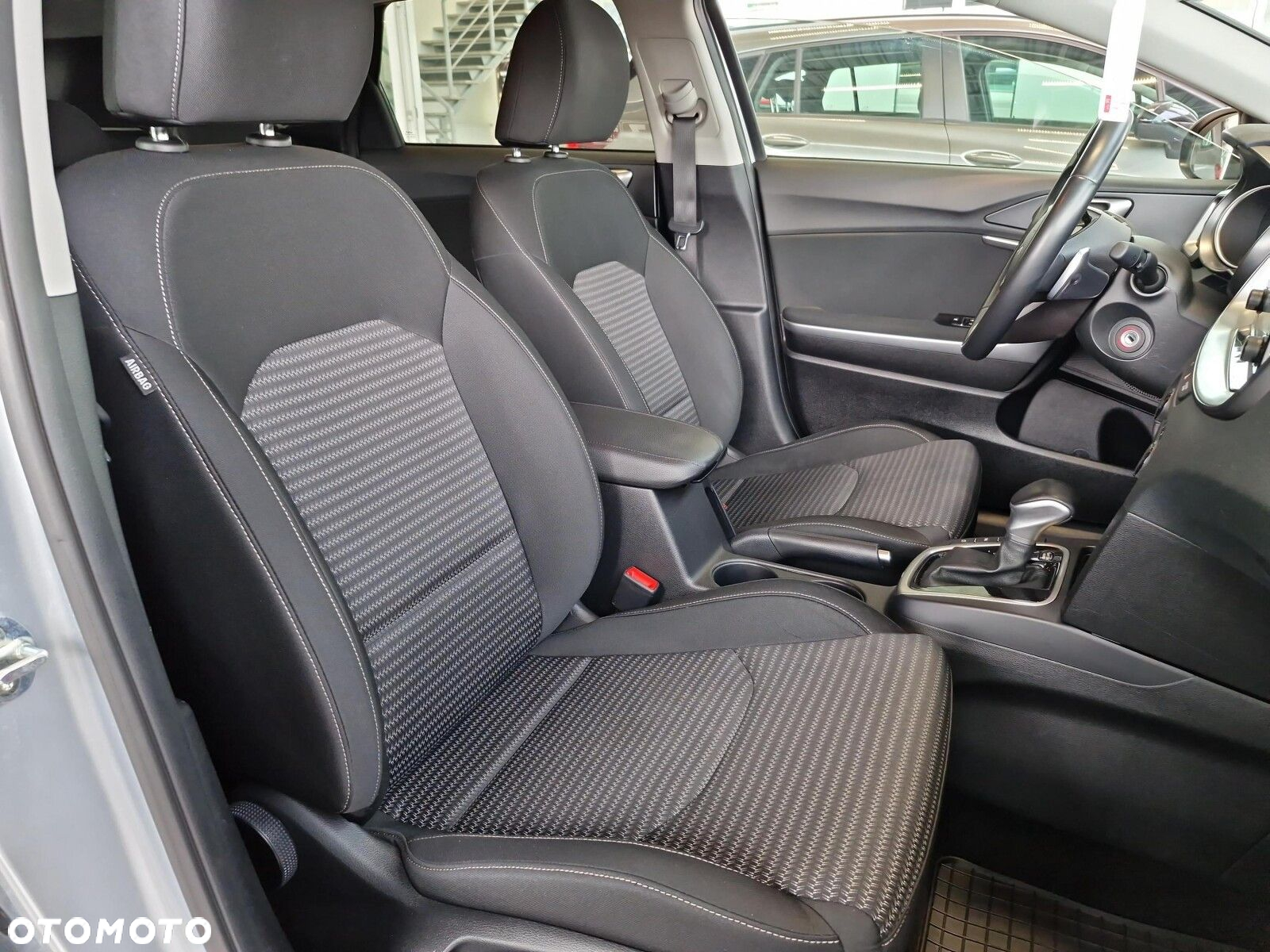 Kia Ceed 1.5 T-GDI M DCT - 21