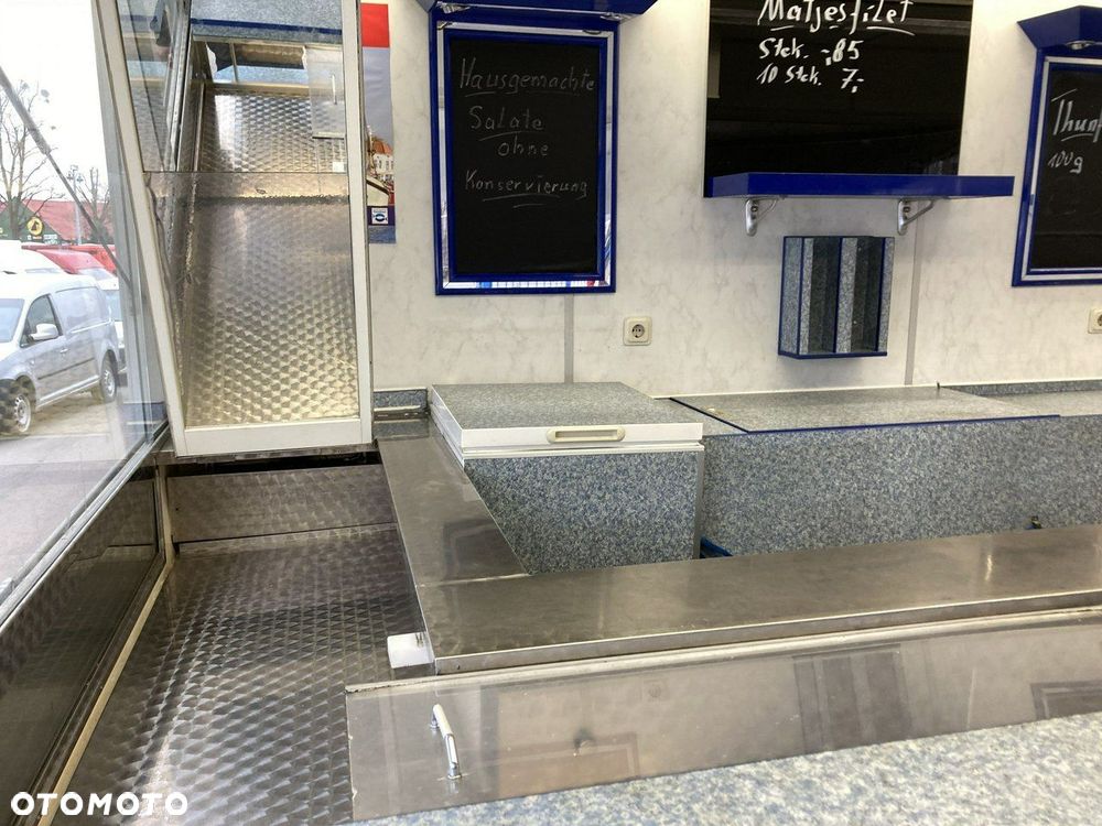 Mercedes-Benz Sprinter - 12