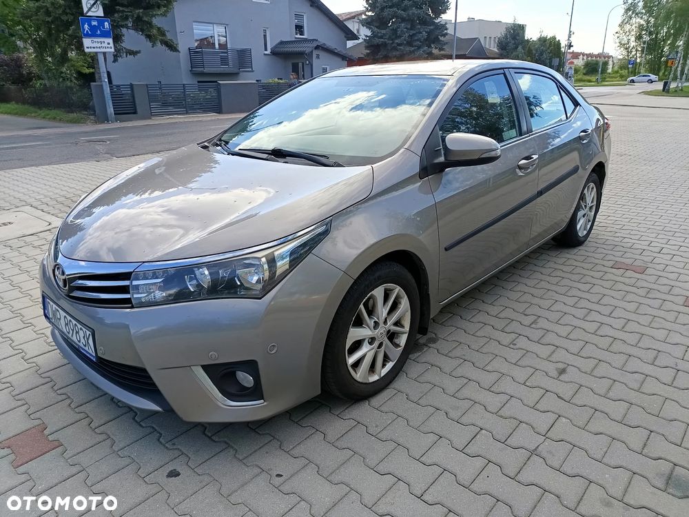 Toyota Corolla 1.4 D-4D Premium - 1