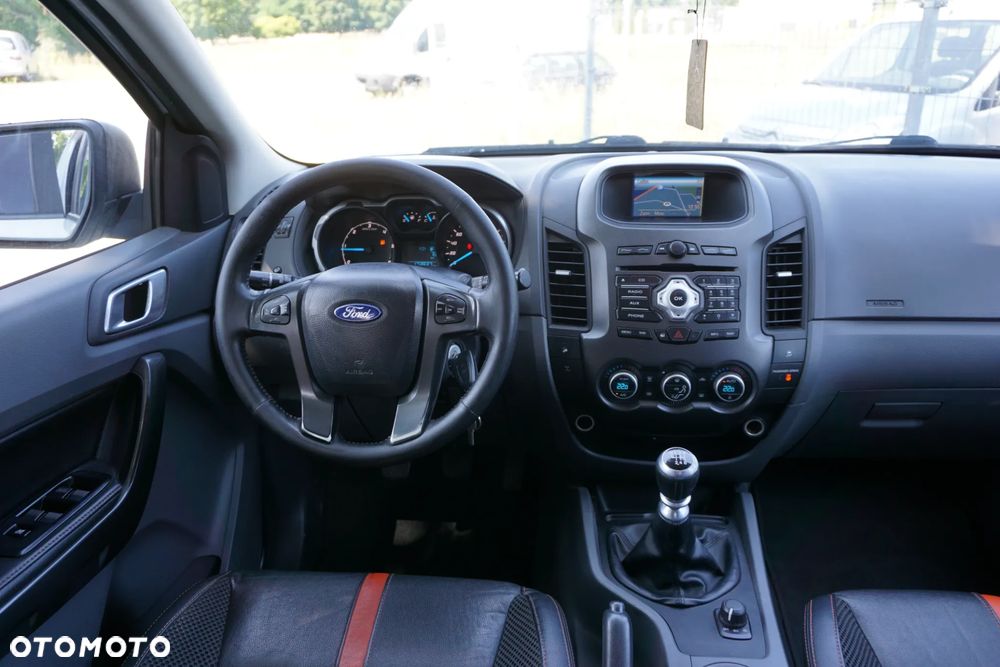 Ford Ranger Wildtrak - 12