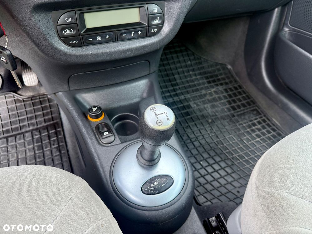 Citroën C3 1.4 16V Senso Drive Exclusive - 7