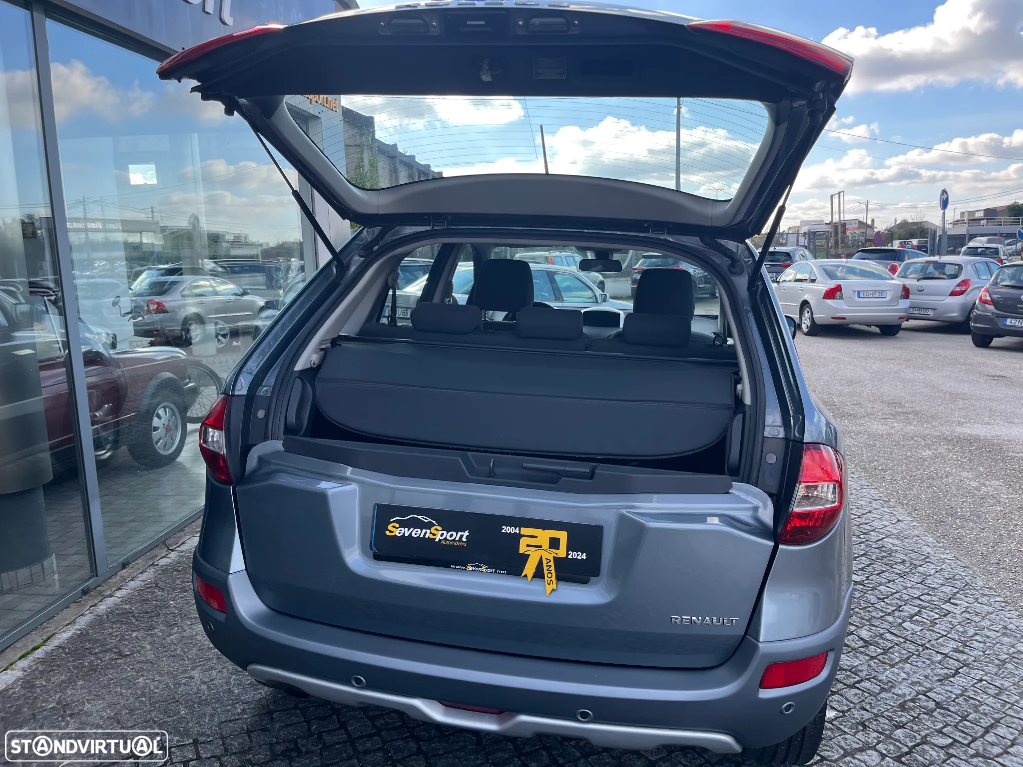 Renault Koleos 2.0 dCi Dynamique S - 23