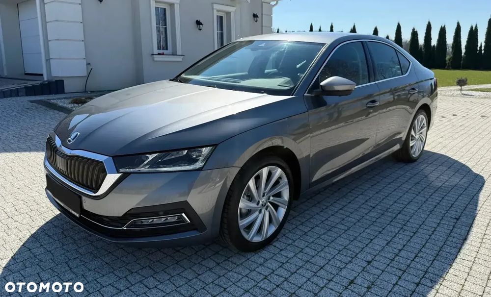 Skoda Octavia 2.0 TDI Style DSG - 1