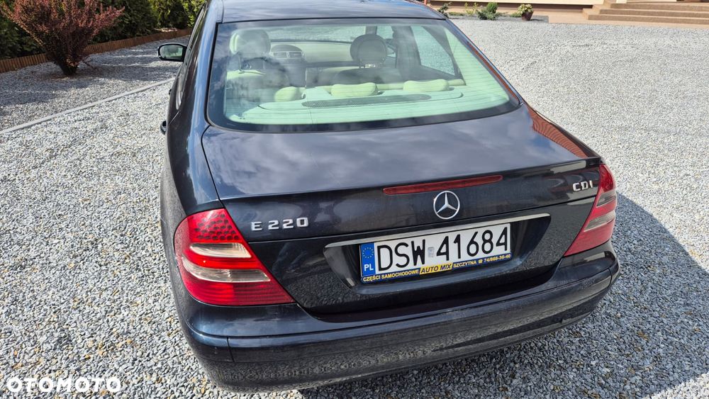 Mercedes-Benz Klasa E 220 CDI Automatik Classic - 11