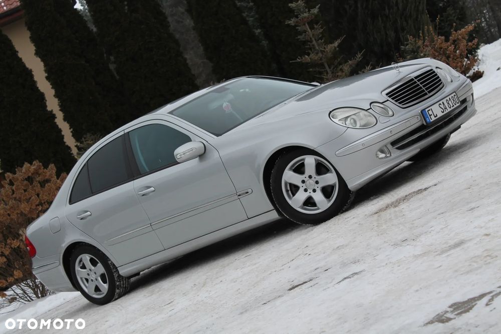 Mercedes-Benz Klasa E 240 4Matic Avantgarde - 2