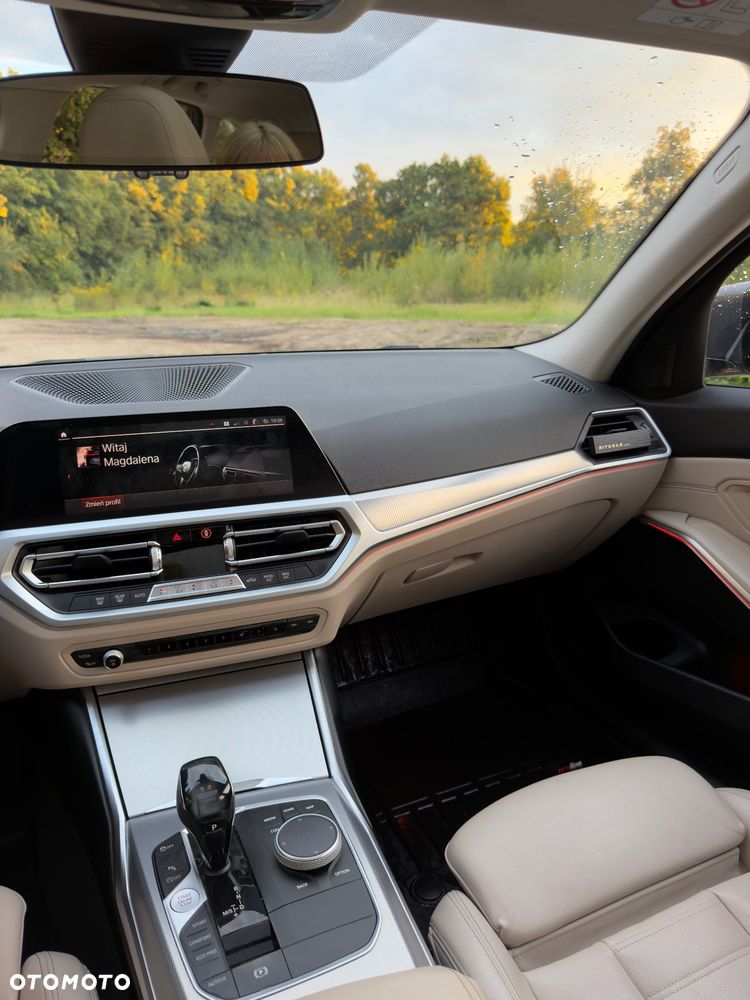 BMW Seria 3 320d Sport-Aut Efficient Dynamics Edition Luxury Line - 14