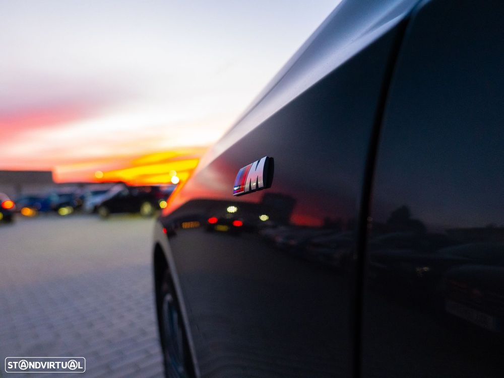 BMW 520 d Pack Desportivo M - 29
