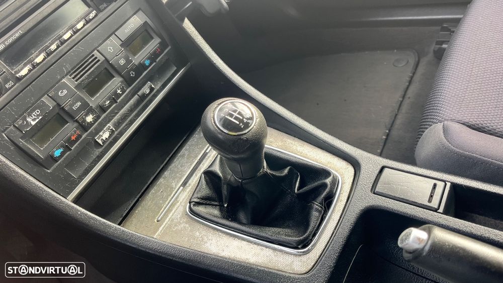Audi A4 1.9 TDI m5 - 9
