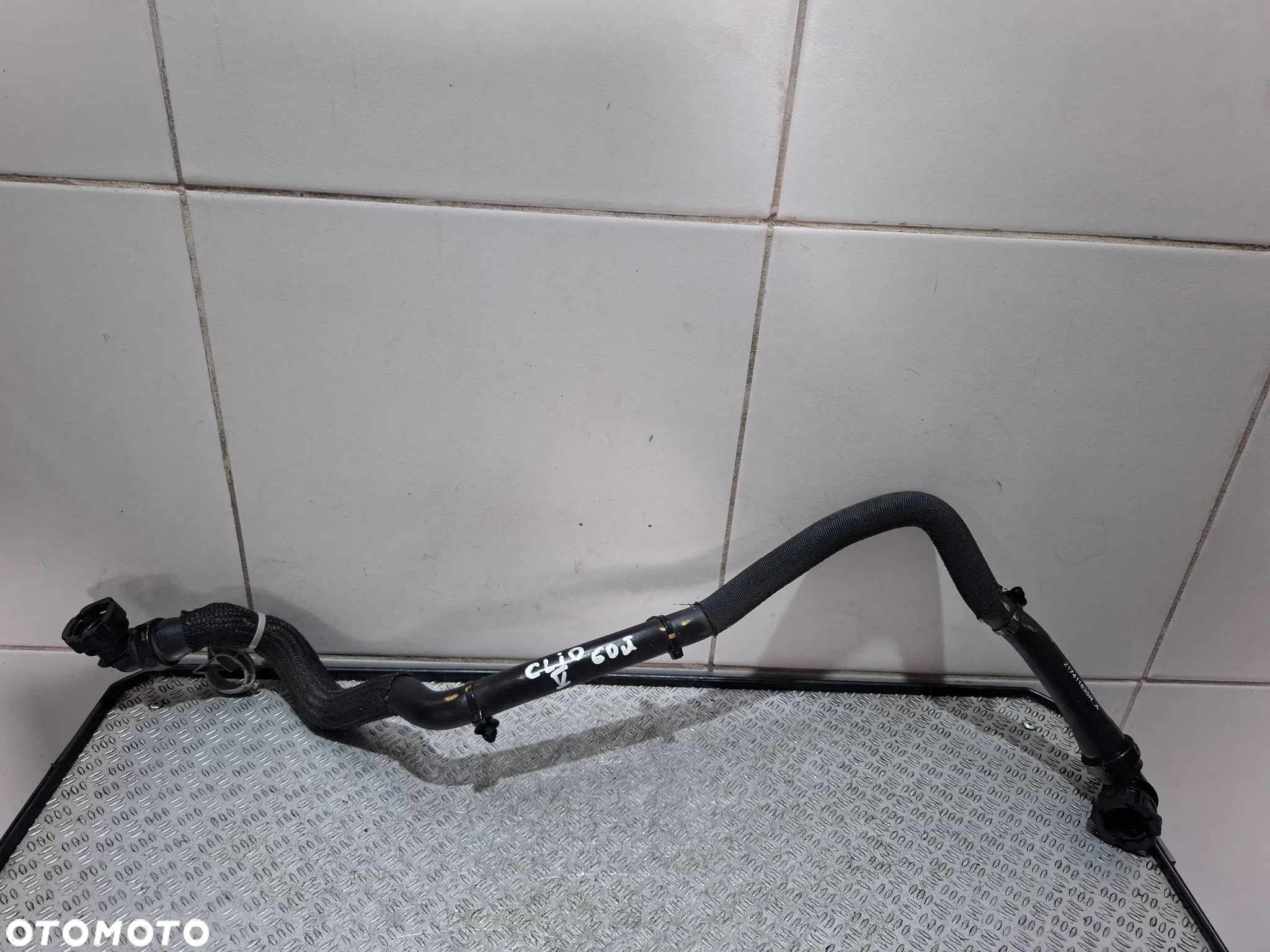 Przewód wąż wody Renault Clio V 2022 rok nr 217411635R - 1