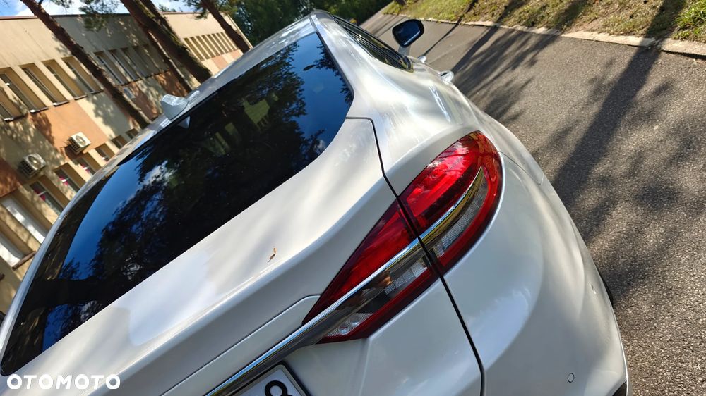 Ford Mondeo 2.0 Hybrid Titanium - 3