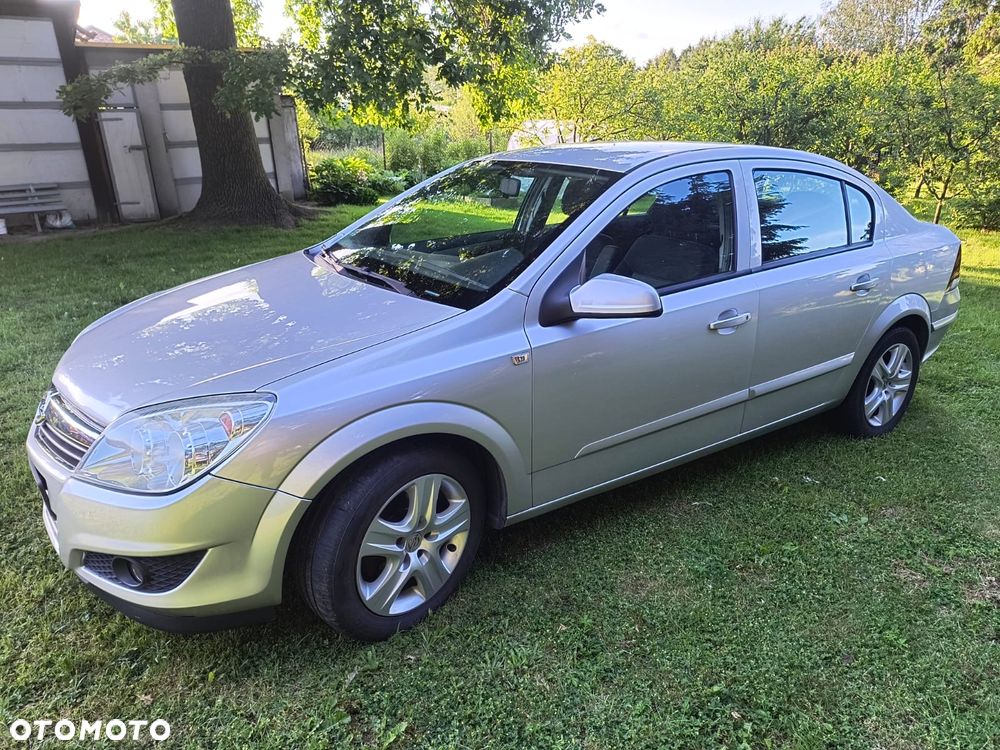 Opel Astra 1.3 CDTI Enjoy - 2